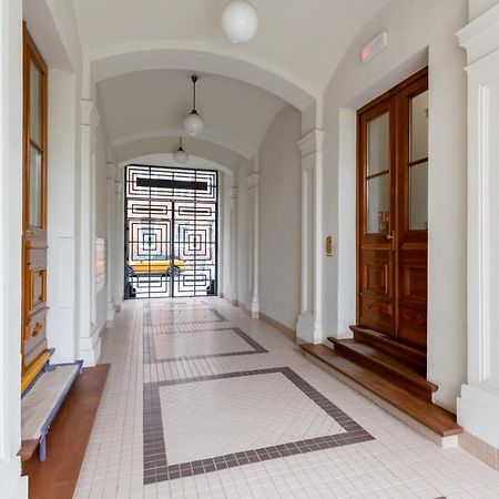 Lux Golden Apartment Praga Kepna By Renters Prestige Warschau Exterior foto